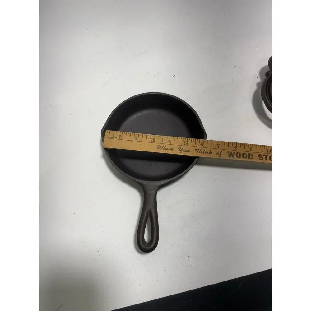 Unbranded vintage cast